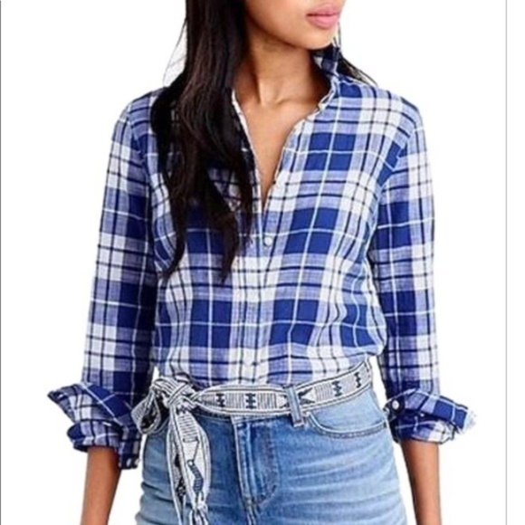 J. Crew Tops - 🌻2/$20 J. Crew plaid blue perfect shirt
